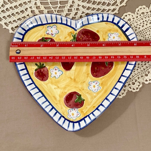 Handmade Hungarian Heart Shape Plate With Stripes And Strawberries Signed - Picture 10 of 11